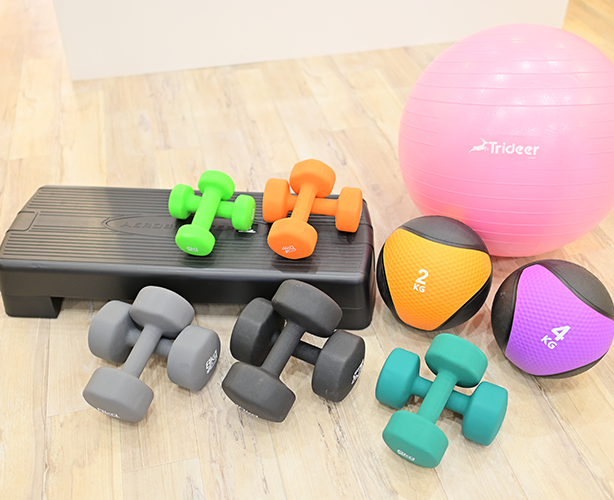 スライド_ファディー千歳烏山フィットネスグッズイメージ