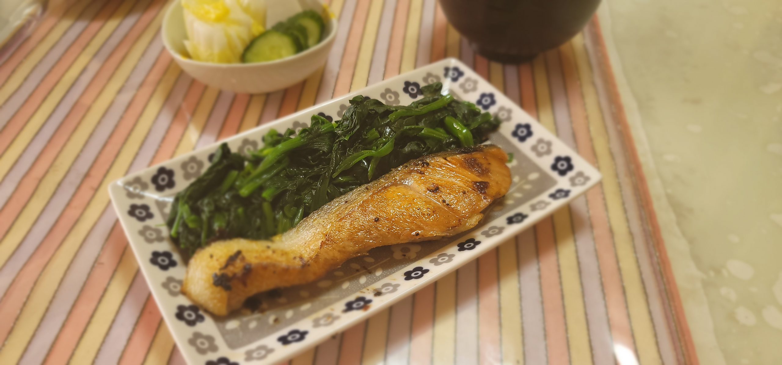 鮭のガーリックオイル焼き