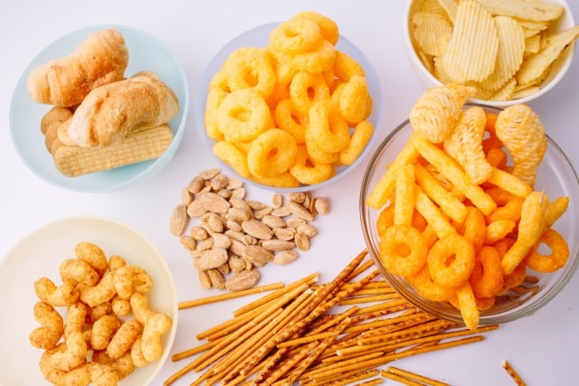 高カロリーのスナック菓子