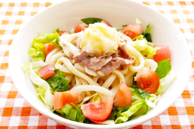 豚肉と大根おろしのさっぱりサラダうどん