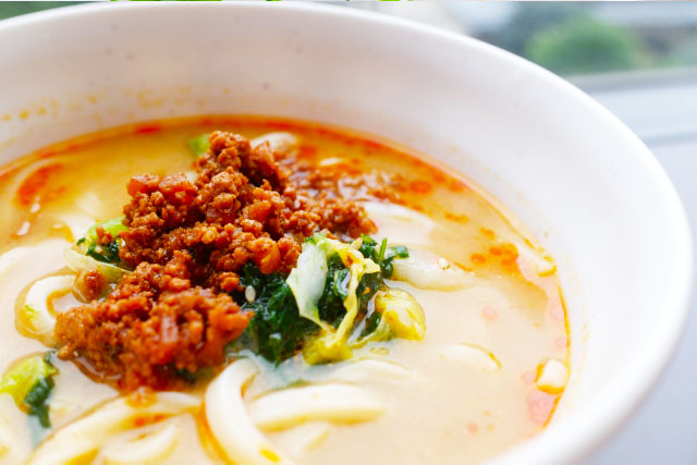 ピリ辛豆乳坦々うどん