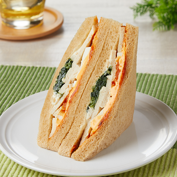 サラダチキンとたまご