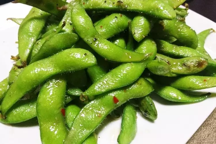 枝豆のガーリック炒め